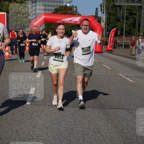 07.09.2025 - BARMER Alsterlauf Yannick Fuchs http://msf.ph/oto/8827422 07.09.2025 10:09:37 Laufen 3031, 3236, 2875, 5054, 5414 meine-sportfotos.de