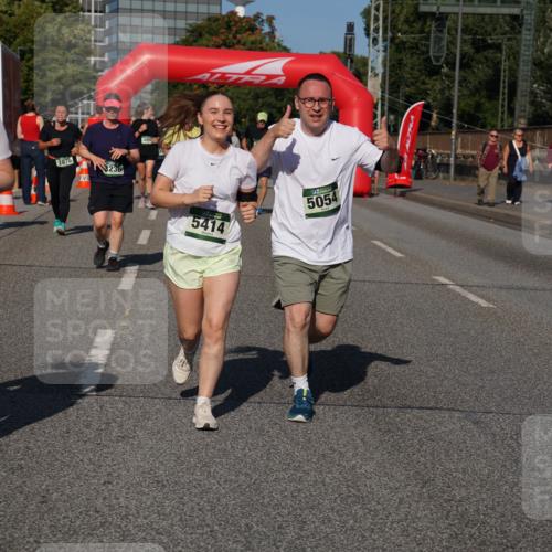 07.09.2025 - BARMER Alsterlauf Yannick Fuchs http://msf.ph/oto/8827423 07.09.2025 10:09:37 Laufen 3031, 2876, 3236, 5054, 5414 meine-sportfotos.de