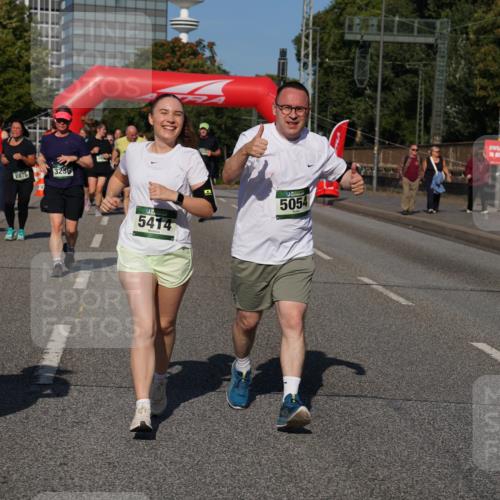 07.09.2025 - BARMER Alsterlauf Yannick Fuchs http://msf.ph/oto/8827425 07.09.2025 10:09:38 Laufen 2876, 3236, 20, 5414, 5054 meine-sportfotos.de