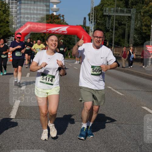 07.09.2025 - BARMER Alsterlauf Yannick Fuchs http://msf.ph/oto/8827427 07.09.2025 10:09:38 Laufen 2840, 3236, 5414, 5054 meine-sportfotos.de