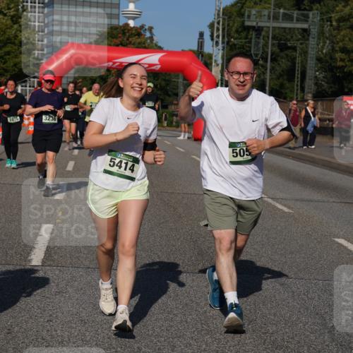 07.09.2025 - BARMER Alsterlauf Yannick Fuchs http://msf.ph/oto/8827428 07.09.2025 10:09:38 Laufen 2876, 3236, 5414, 505 meine-sportfotos.de