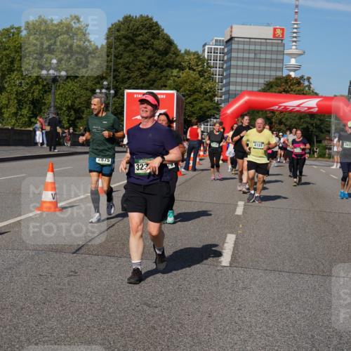07.09.2025 - BARMER Alsterlauf Yannick Fuchs http://msf.ph/oto/8827440 07.09.2025 10:09:41 Laufen 10, 2875, 323, 73, 3833, 4181, 3334, 3332 meine-sportfotos.de