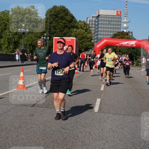 07.09.2025 - BARMER Alsterlauf Yannick Fuchs http://msf.ph/oto/8827441 07.09.2025 10:09:41 Laufen 2075, 3236, 4181, 3332, 3833 meine-sportfotos.de