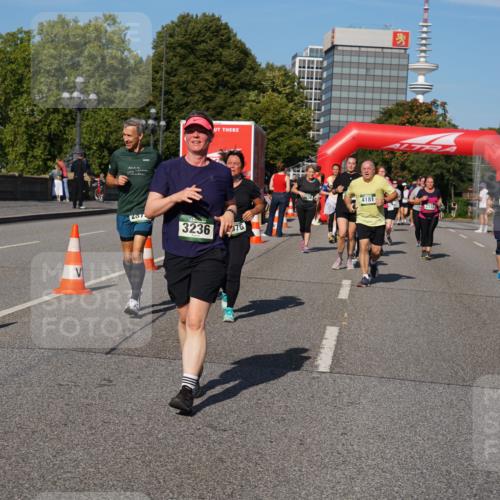 07.09.2025 - BARMER Alsterlauf Yannick Fuchs http://msf.ph/oto/8827442 07.09.2025 10:09:41 Laufen 207, 3236, 76, 4, 4181, 3332, 3833 meine-sportfotos.de