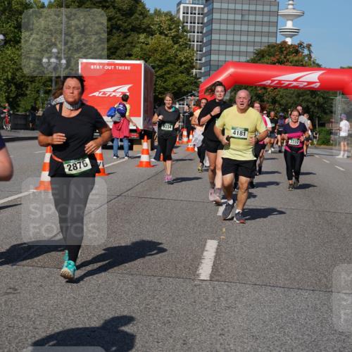 07.09.2025 - BARMER Alsterlauf Yannick Fuchs http://msf.ph/oto/8827447 07.09.2025 10:09:43 Laufen 3236, 2876, 3334, 4181, 3332, 3833 meine-sportfotos.de