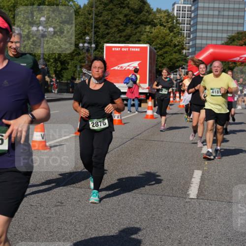 07.09.2025 - BARMER Alsterlauf Yannick Fuchs http://msf.ph/oto/8827448 07.09.2025 10:09:43 Laufen 3236, 2876, 4181, 3332 meine-sportfotos.de