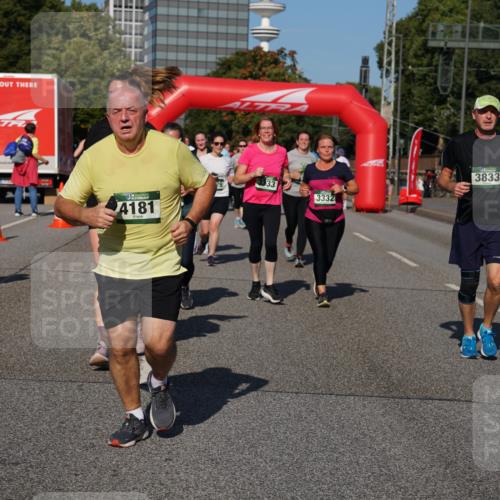 07.09.2025 - BARMER Alsterlauf Yannick Fuchs http://msf.ph/oto/8827461 07.09.2025 10:09:45 Laufen 3334, 79, 333, 3332, 4181, 3833 meine-sportfotos.de
