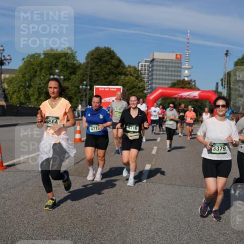 07.09.2025 - BARMER Alsterlauf Yannick Fuchs http://msf.ph/oto/8827478 07.09.2025 10:09:50 Laufen 3564, 471, 4716, 3379, 3373 meine-sportfotos.de