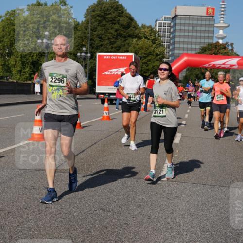 07.09.2025 - BARMER Alsterlauf Yannick Fuchs http://msf.ph/oto/8827492 07.09.2025 10:09:53 Laufen 2296, 447, 3121, 3085, 3088, 2295 meine-sportfotos.de