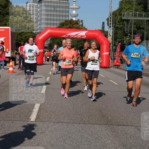 07.09.2025 - BARMER Alsterlauf Yannick Fuchs http://msf.ph/oto/8827496 07.09.2025 10:09:54 Laufen 3121, 5872, 3085, 3086, 2295 meine-sportfotos.de