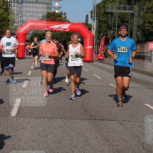 07.09.2025 - BARMER Alsterlauf Yannick Fuchs http://msf.ph/oto/8827499 07.09.2025 10:09:54 Laufen 5872, 3085, 3086, 2295 meine-sportfotos.de