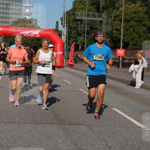07.09.2025 - BARMER Alsterlauf Yannick Fuchs http://msf.ph/oto/8827501 07.09.2025 10:09:55 Laufen 5872, 3085, 086, 2295 meine-sportfotos.de