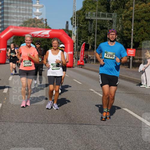07.09.2025 - BARMER Alsterlauf Yannick Fuchs http://msf.ph/oto/8827502 07.09.2025 10:09:55 Laufen 5872, 3644, 3085, 3086, 2295 meine-sportfotos.de