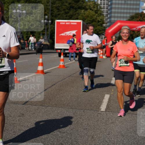 07.09.2025 - BARMER Alsterlauf Yannick Fuchs http://msf.ph/oto/8827506 07.09.2025 10:09:56 Laufen 5447, 58, 3085, 3086 meine-sportfotos.de