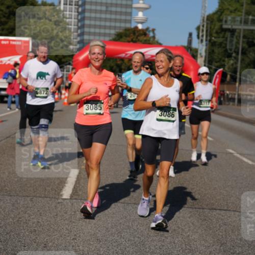 07.09.2025 - BARMER Alsterlauf Yannick Fuchs http://msf.ph/oto/8827507 07.09.2025 10:09:56 Laufen 5872, 3085, 20, 3086 meine-sportfotos.de