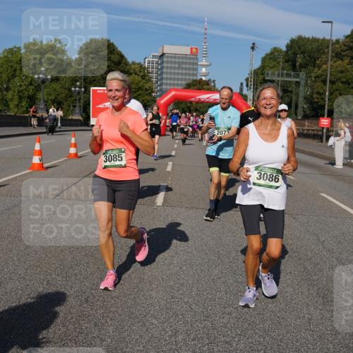 07.09.2025 - BARMER Alsterlauf Yannick Fuchs http://msf.ph/oto/8827513 07.09.2025 10:09:57 Laufen 3085, 2073, 3086 meine-sportfotos.de