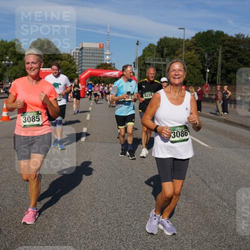 07.09.2025 - BARMER Alsterlauf Yannick Fuchs http://msf.ph/oto/8827516 07.09.2025 10:09:57 Laufen 3085, 8226, 3086 meine-sportfotos.de