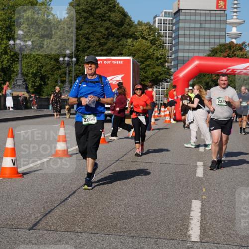 07.09.2025 - BARMER Alsterlauf Yannick Fuchs http://msf.ph/oto/8827546 07.09.2025 10:10:07 Laufen 2264, 2235, 5278, 8224 meine-sportfotos.de