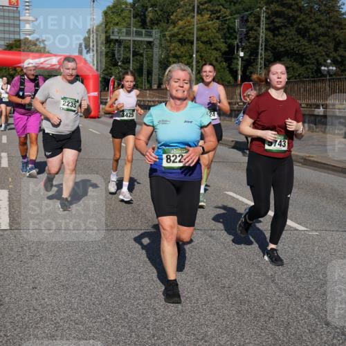 07.09.2025 - BARMER Alsterlauf Yannick Fuchs http://msf.ph/oto/8827556 07.09.2025 10:10:09 Laufen 2235, 3425, 1001, 24, 822, 5743 meine-sportfotos.de