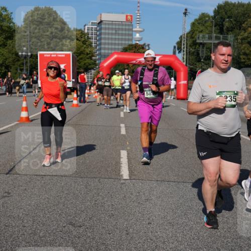 07.09.2025 - BARMER Alsterlauf Yannick Fuchs http://msf.ph/oto/8827562 07.09.2025 10:10:10 Laufen 58, 235, 0, 3425 meine-sportfotos.de