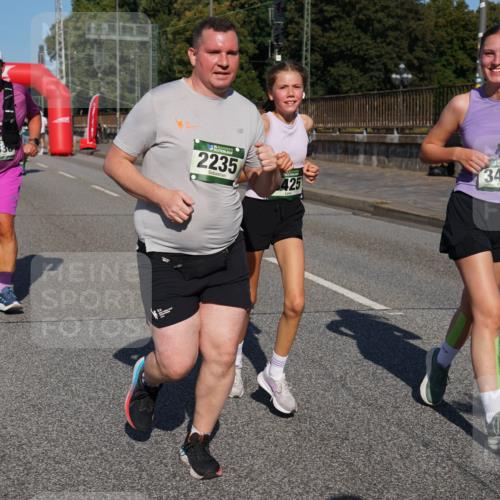 07.09.2025 - BARMER Alsterlauf Yannick Fuchs http://msf.ph/oto/8827565 07.09.2025 10:10:10 Laufen 5838, 2235, 425, 3424 meine-sportfotos.de