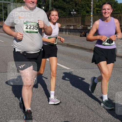 07.09.2025 - BARMER Alsterlauf Yannick Fuchs http://msf.ph/oto/8827566 07.09.2025 10:10:10 Laufen 5836, 2235, 6, 3424 meine-sportfotos.de