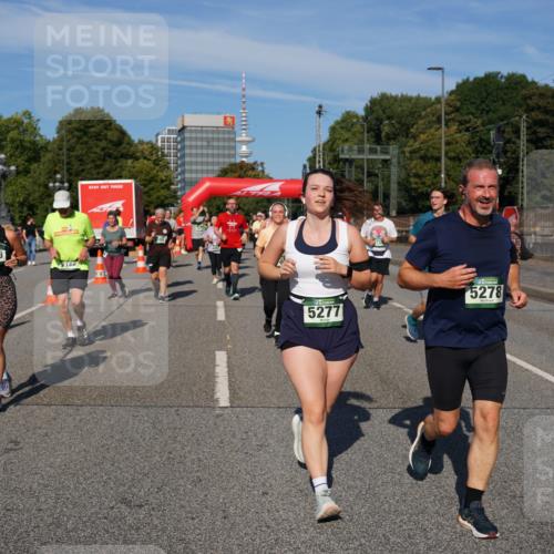 07.09.2025 - BARMER Alsterlauf Yannick Fuchs http://msf.ph/oto/8827587 07.09.2025 10:10:16 Laufen 4699, 2166, 5277, 5278 meine-sportfotos.de