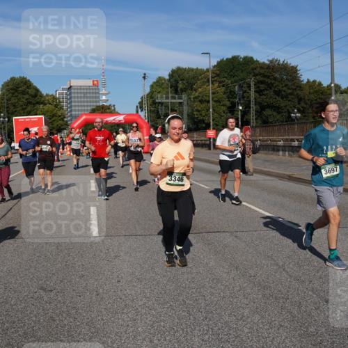 07.09.2025 - BARMER Alsterlauf Yannick Fuchs http://msf.ph/oto/8827599 07.09.2025 10:10:18 Laufen 3346, 3697 meine-sportfotos.de