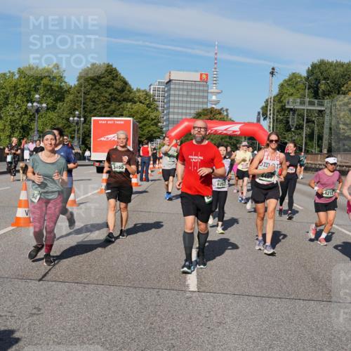 07.09.2025 - BARMER Alsterlauf Yannick Fuchs http://msf.ph/oto/8827601 07.09.2025 10:10:19 Laufen 84, 3455, 4671, 8257, 2225, 5795, 4489, 4213, 37 meine-sportfotos.de