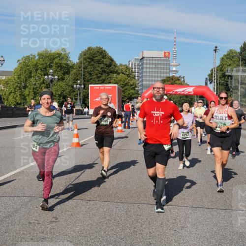 07.09.2025 - BARMER Alsterlauf Yannick Fuchs http://msf.ph/oto/8827605 07.09.2025 10:10:20 Laufen 84, 3455, 123, 8257, 48, 37 meine-sportfotos.de