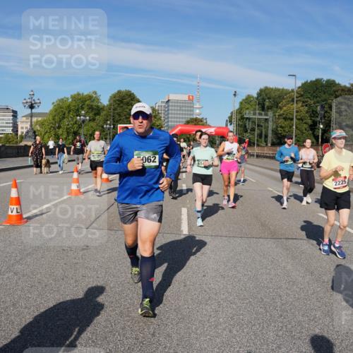 07.09.2025 - BARMER Alsterlauf Yannick Fuchs http://msf.ph/oto/8827627 07.09.2025 10:10:24 Laufen 062, 614, 2225 meine-sportfotos.de