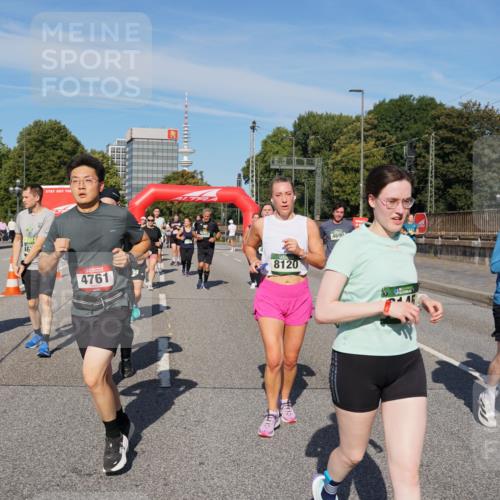 07.09.2025 - BARMER Alsterlauf Yannick Fuchs http://msf.ph/oto/8827635 07.09.2025 10:10:26 Laufen 4670, 8120, 4761, 4690, 3504 meine-sportfotos.de