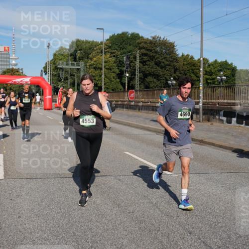 07.09.2025 - BARMER Alsterlauf Yannick Fuchs http://msf.ph/oto/8827643 07.09.2025 10:10:28 Laufen 2712, 4845, 4690, 4553 meine-sportfotos.de