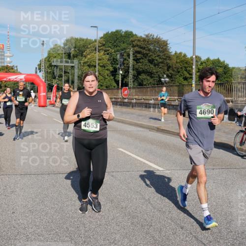 07.09.2025 - BARMER Alsterlauf Yannick Fuchs http://msf.ph/oto/8827644 07.09.2025 10:10:28 Laufen 71, 5036, 4845, 3929, 4553, 4690 meine-sportfotos.de