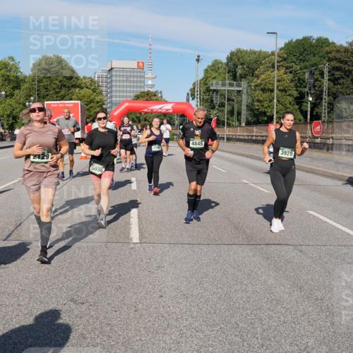 07.09.2025 - BARMER Alsterlauf Yannick Fuchs http://msf.ph/oto/8827650 07.09.2025 10:10:30 Laufen 2129, 5036, 410, 2017, 4845, 3929 meine-sportfotos.de