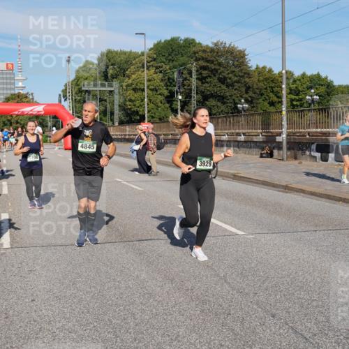 07.09.2025 - BARMER Alsterlauf Yannick Fuchs http://msf.ph/oto/8827653 07.09.2025 10:10:30 Laufen 2873, 5036, 4108, 2017, 4845, 3929 meine-sportfotos.de