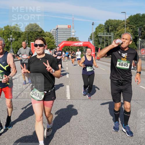 07.09.2025 - BARMER Alsterlauf Yannick Fuchs http://msf.ph/oto/8827658 07.09.2025 10:10:31 Laufen 2873, 2442, 5036, 4108, 2017, 4845 meine-sportfotos.de