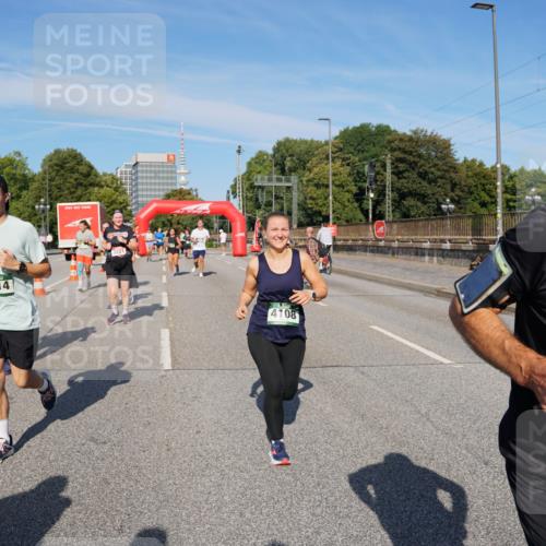 07.09.2025 - BARMER Alsterlauf Yannick Fuchs http://msf.ph/oto/8827663 07.09.2025 10:10:32 Laufen 4114, 4108, 2017, 36, 4845 meine-sportfotos.de