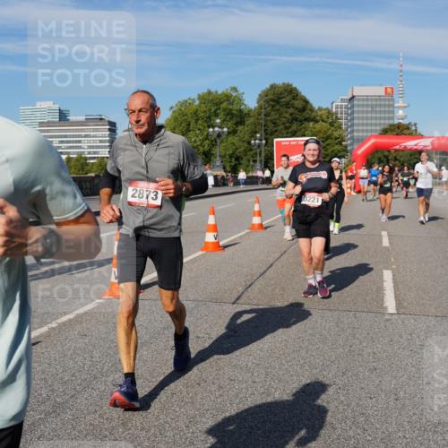07.09.2025 - BARMER Alsterlauf Yannick Fuchs http://msf.ph/oto/8827667 07.09.2025 10:10:34 Laufen 135, 4114, 2873, 3221 meine-sportfotos.de
