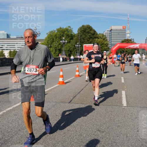 07.09.2025 - BARMER Alsterlauf Yannick Fuchs http://msf.ph/oto/8827668 07.09.2025 10:10:34 Laufen 1111, 2873, 3221 meine-sportfotos.de