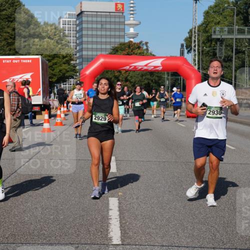 07.09.2025 - BARMER Alsterlauf Yannick Fuchs http://msf.ph/oto/8827678 07.09.2025 10:10:37 Laufen 4422, 634, 2929, 2930 meine-sportfotos.de