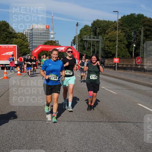 07.09.2025 - BARMER Alsterlauf Yannick Fuchs http://msf.ph/oto/8827701 07.09.2025 10:10:43 Laufen 422, 4734, 4742, 48, 4725 meine-sportfotos.de