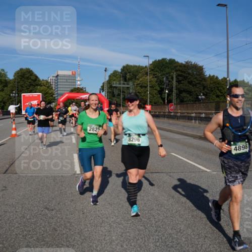 07.09.2025 - BARMER Alsterlauf Yannick Fuchs http://msf.ph/oto/8827715 07.09.2025 10:10:49 Laufen 2825, 8296, 2, 4898 meine-sportfotos.de