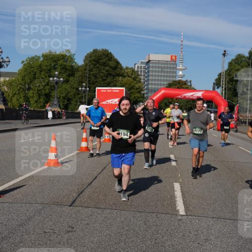 07.09.2025 - BARMER Alsterlauf Yannick Fuchs http://msf.ph/oto/8827722 07.09.2025 10:10:50 Laufen 525, 194, 4177, 8258 meine-sportfotos.de