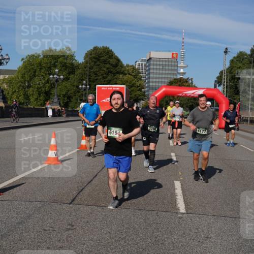 07.09.2025 - BARMER Alsterlauf Yannick Fuchs http://msf.ph/oto/8827725 07.09.2025 10:10:50 Laufen 6194, 3736, 4177, 8258 meine-sportfotos.de