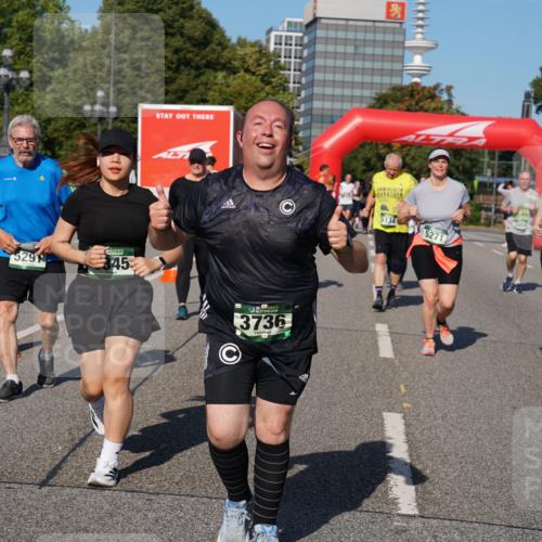 07.09.2025 - BARMER Alsterlauf Yannick Fuchs http://msf.ph/oto/8827735 07.09.2025 10:10:53 Laufen 529, 345, 3736, 5271, 527, 4 meine-sportfotos.de