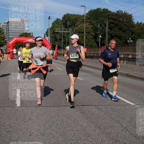 07.09.2025 - BARMER Alsterlauf Yannick Fuchs http://msf.ph/oto/8827744 07.09.2025 10:10:55 Laufen 2158, 4883, 5134, 5271, 5270, 4630 meine-sportfotos.de