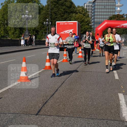 07.09.2025 - BARMER Alsterlauf Yannick Fuchs http://msf.ph/oto/8827777 07.09.2025 10:11:05 Laufen 3133, 4520, 3002, 3771, 2674, 5761, 3851 meine-sportfotos.de