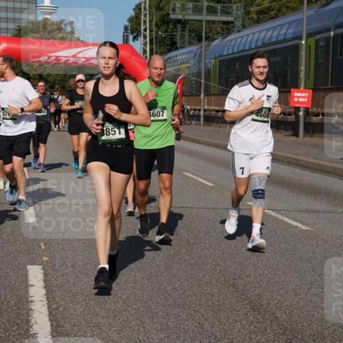 07.09.2025 - BARMER Alsterlauf Yannick Fuchs http://msf.ph/oto/8827782 07.09.2025 10:11:07 Laufen 576, 300, 3851, 1607, 7, 4608, 2 meine-sportfotos.de