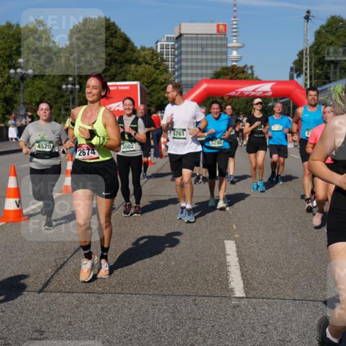 07.09.2025 - BARMER Alsterlauf Yannick Fuchs http://msf.ph/oto/8827790 07.09.2025 10:11:08 Laufen 4520, 2674, 3002, 5761, 3132, 5, 5280, 36, 3851 meine-sportfotos.de